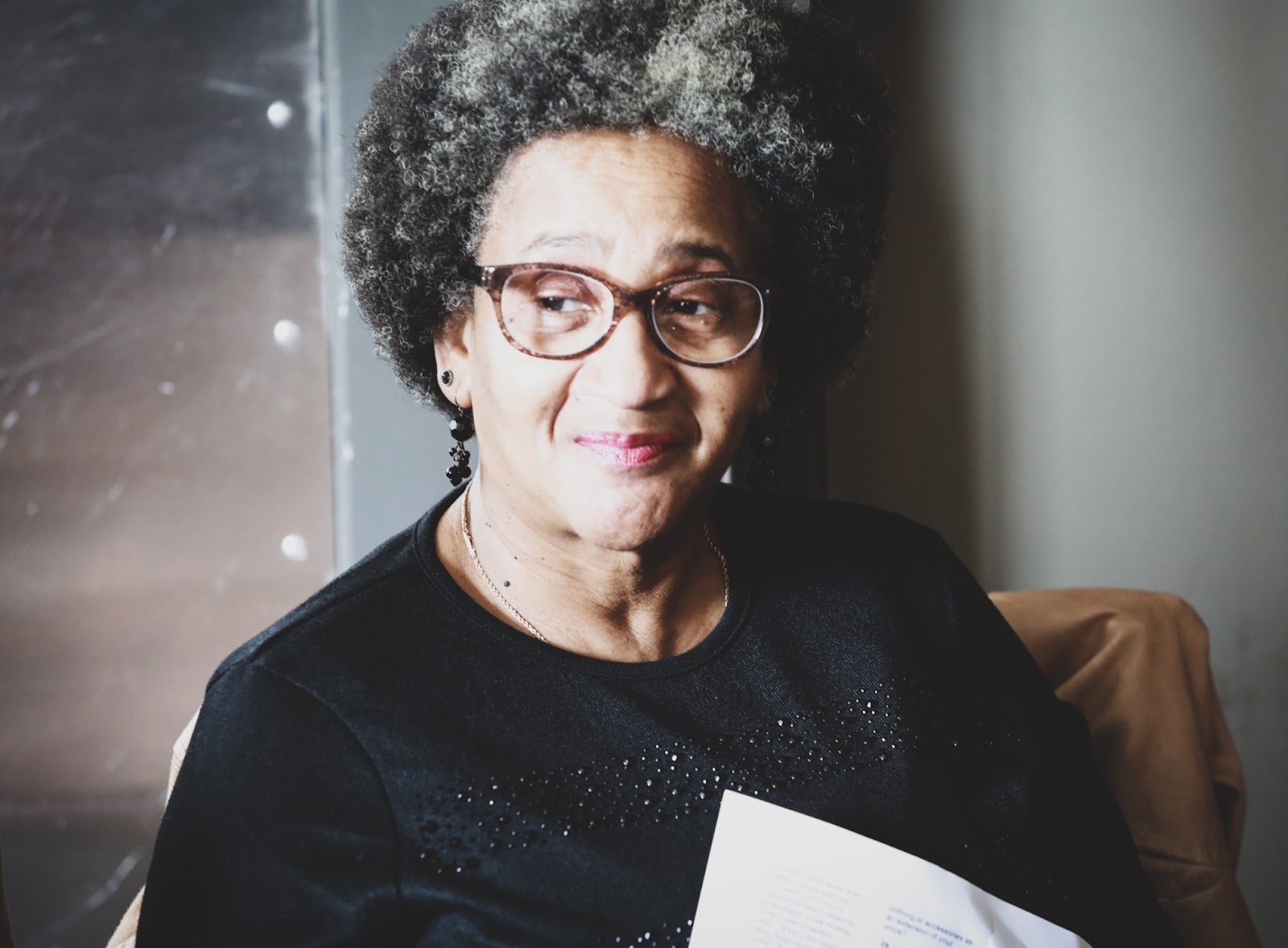 older-woman-smiling-with-glasses